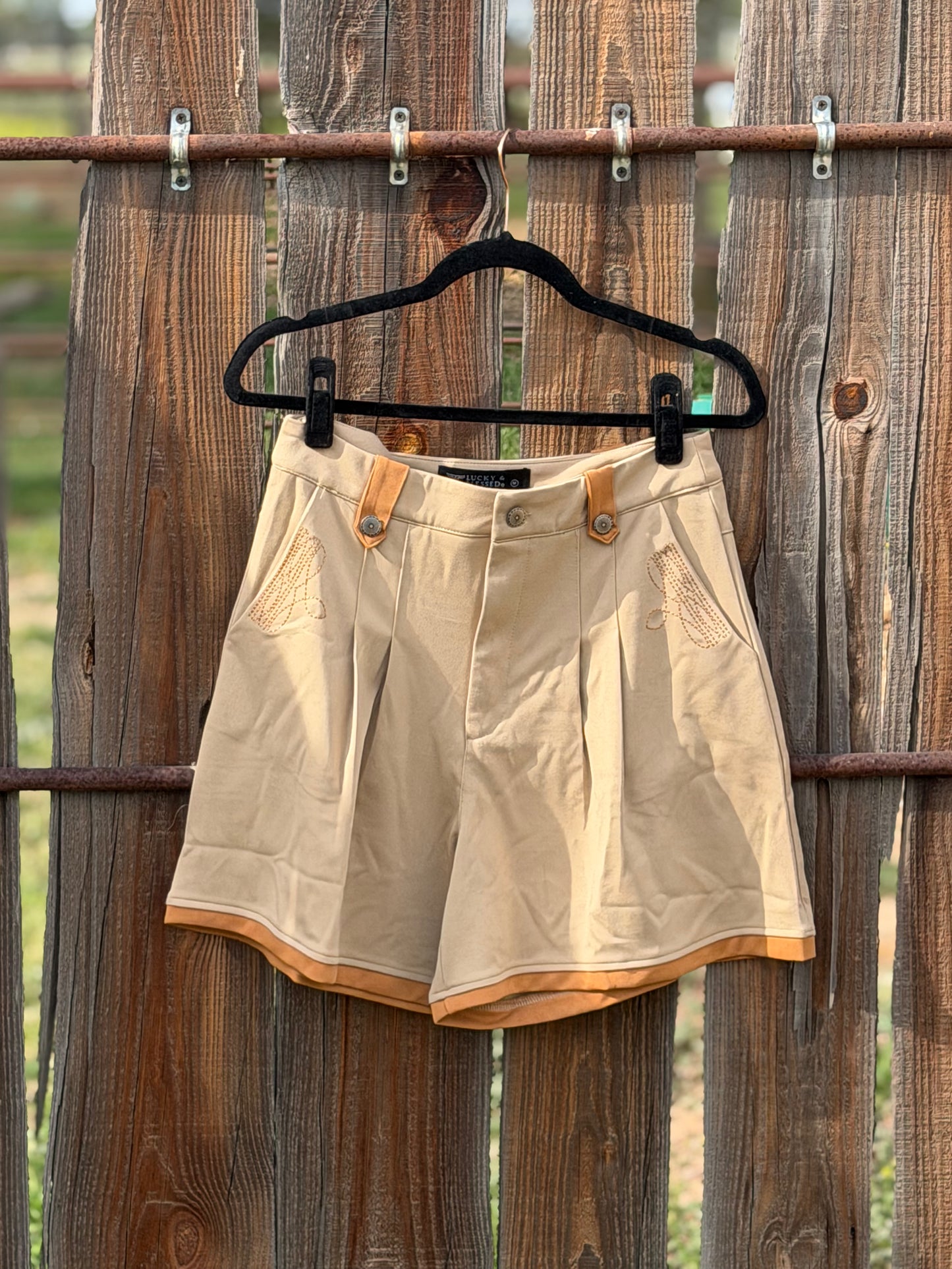 Boot Stitch Flattered Shorts