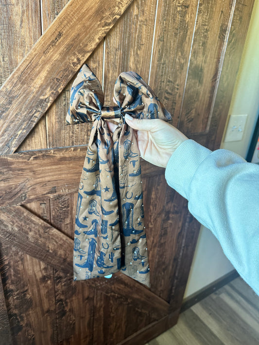 Large all boots bow