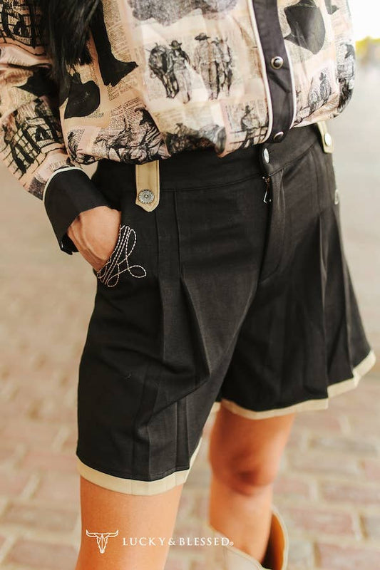 Black Pleated Contrast Pipping Boot Stitch Flattered Shorts
